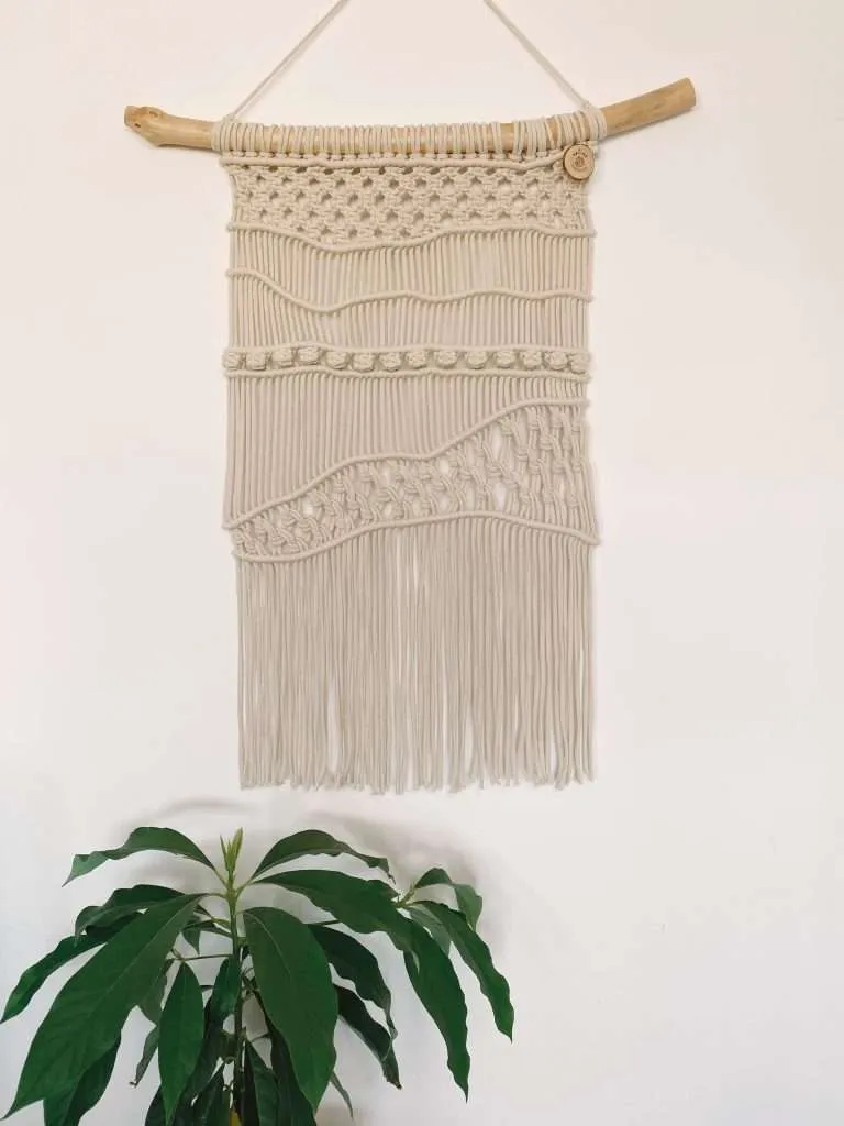 Wall hanger Empa