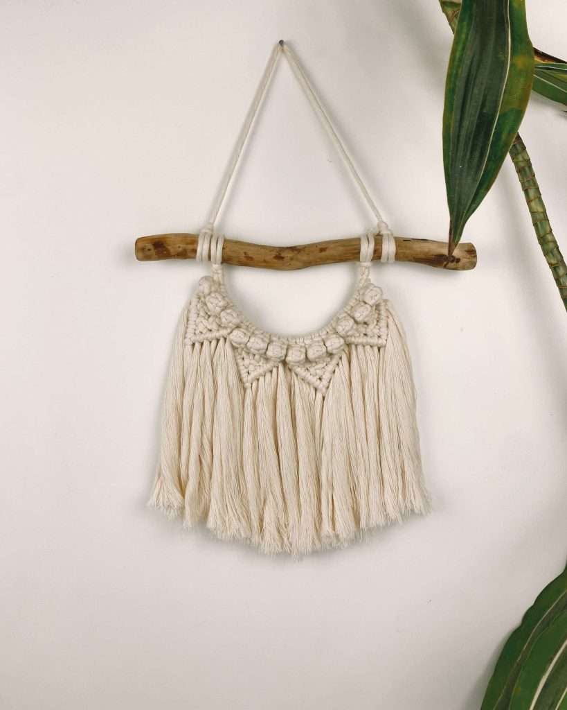 Peça em macramé SUNset