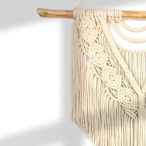 Pormenor dos arcos de cordão e das folhas em macramé do painel Salt